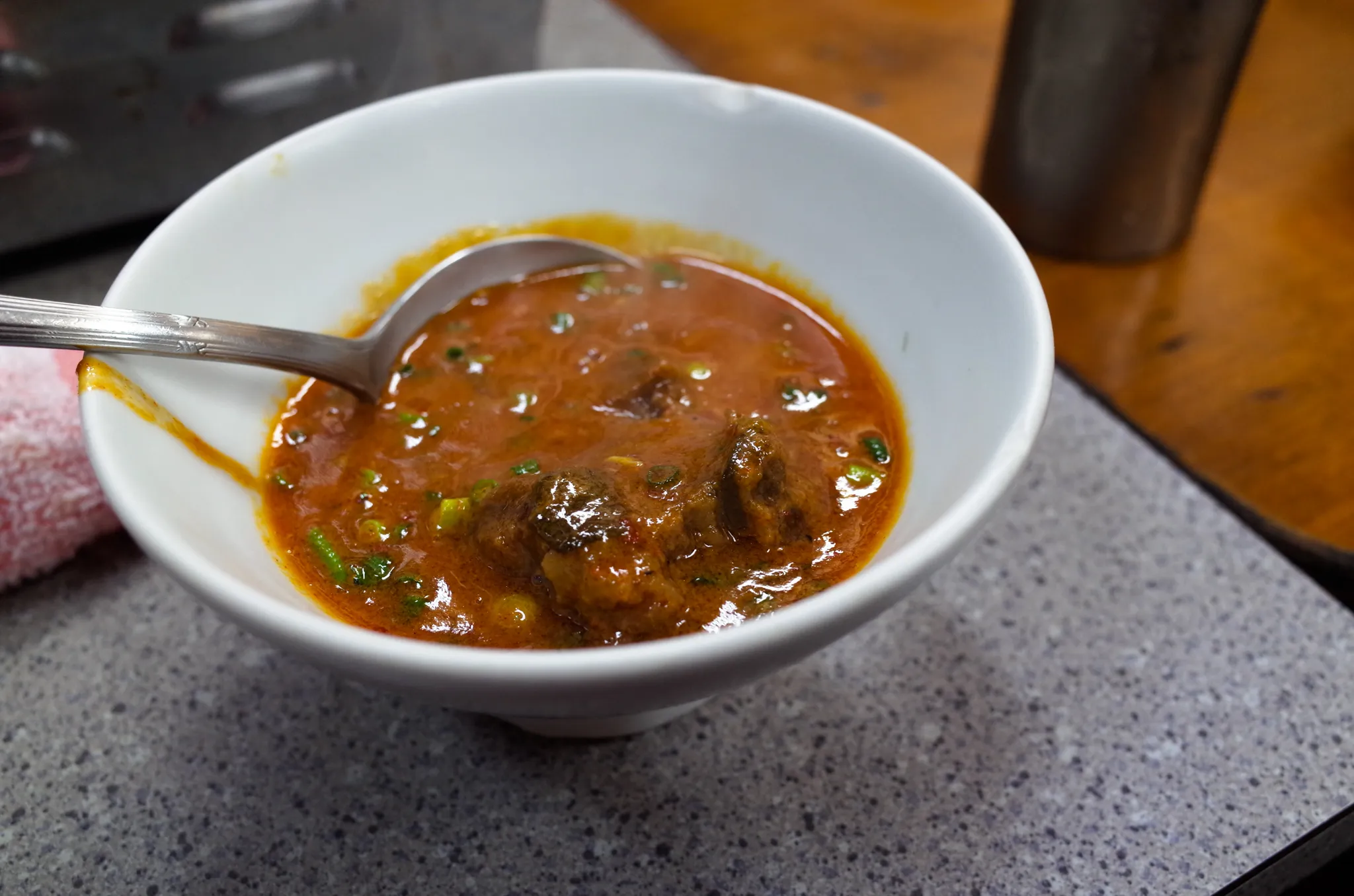 謎のスープ、テグタン(?)。ビーフシチューみたいだった