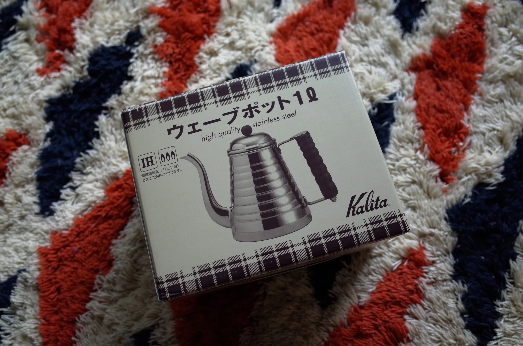 箱がダサくて好感が持てます